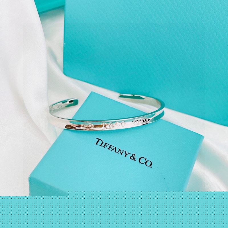 T*f*ny bracelets
